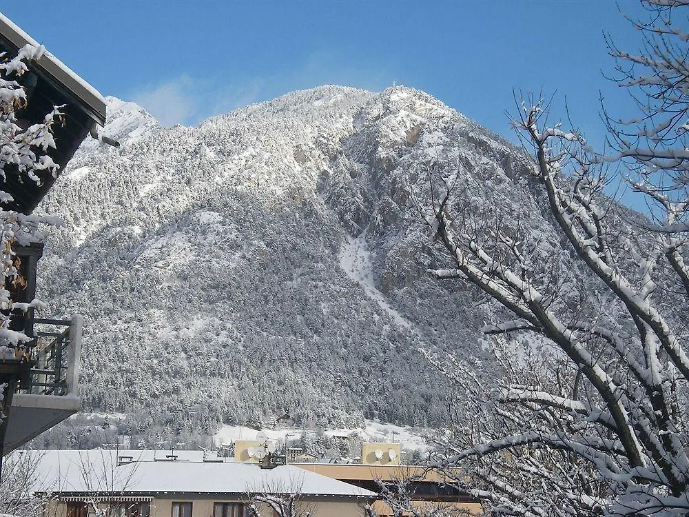 Hotel De Paris Briancon 2*, Briancon (Hautes-Alpes)